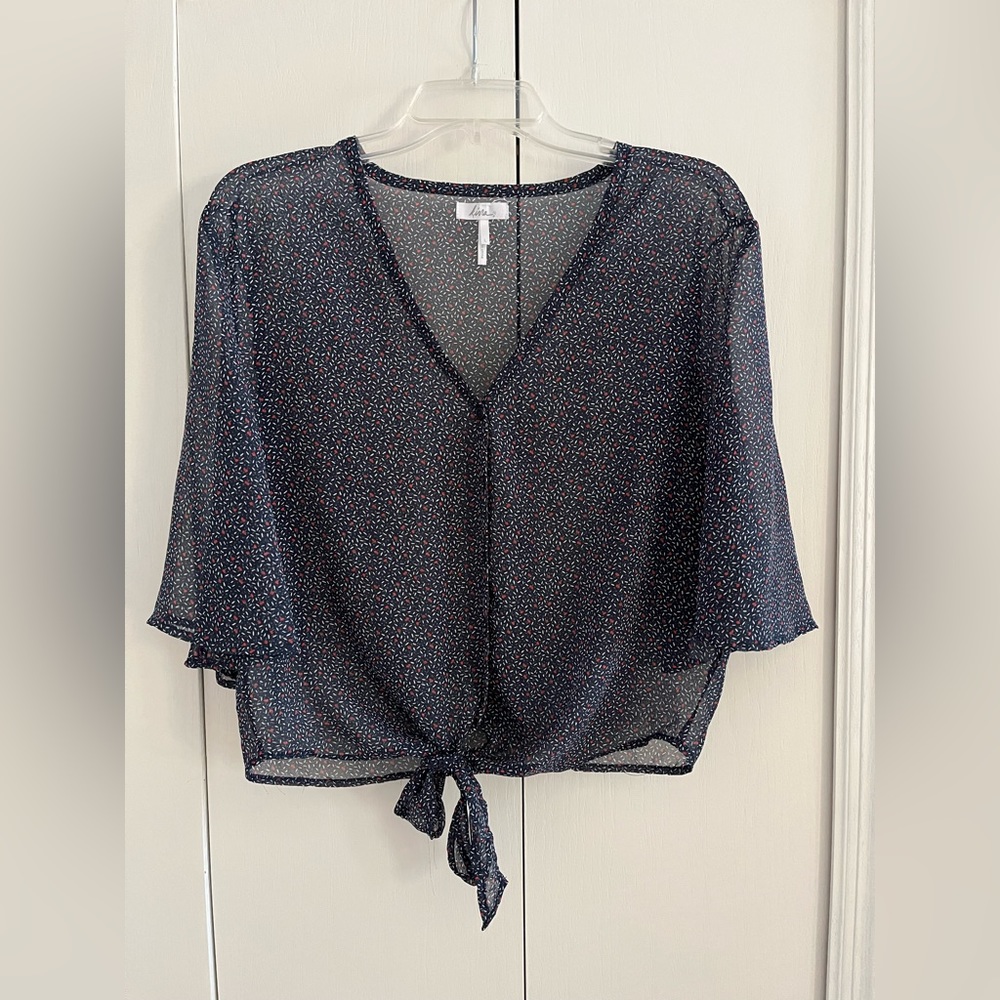Kina-Short Sleeve Button Down Cropped Blouse. Size large.